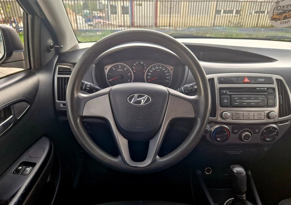 Hyundai i20 cena 19700 przebieg: 186000, rok produkcji 2012 z Kielce małe 67